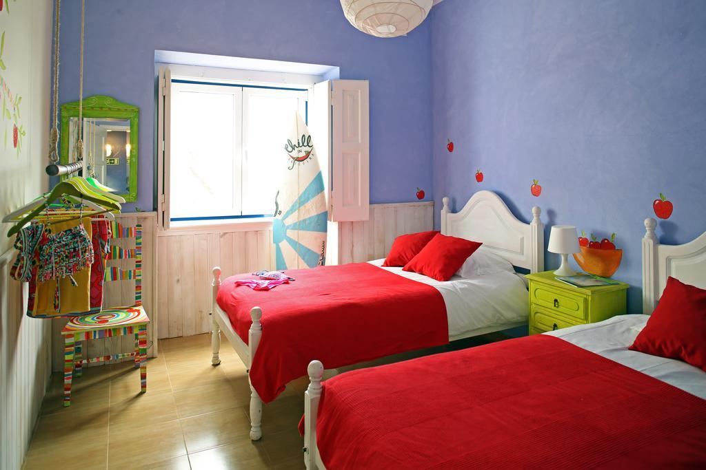 Hostel Chill In Ericeira Surf House Pokoj fotografie